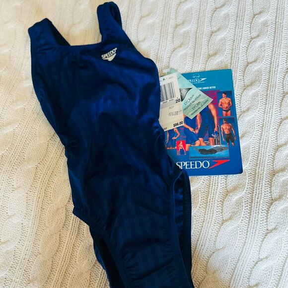 SPEEDO NWT Girls Blue Competivie Swim Suit Size 20 - Picture 1 of 2